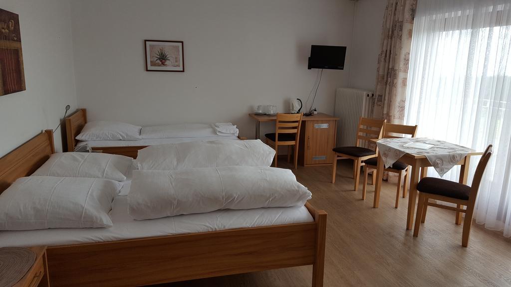 Hotel Landgasthof Hohenauer Hof מראה חיצוני תמונה